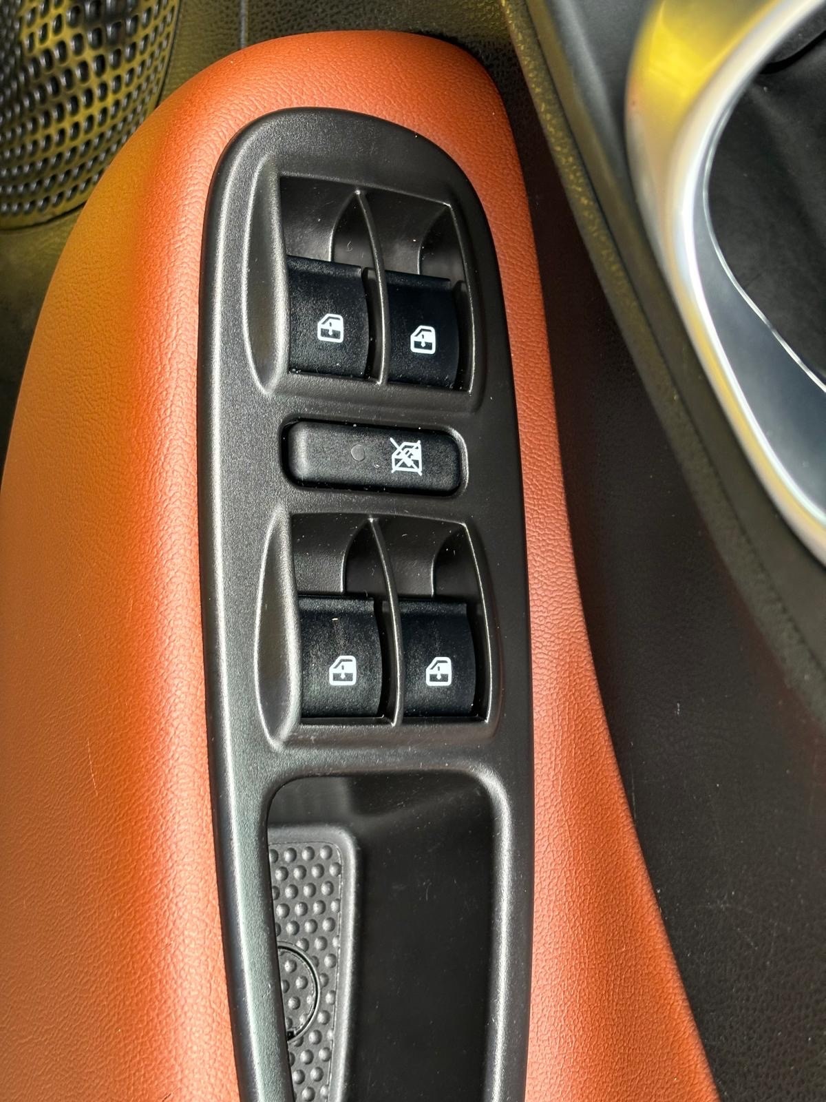 Used Fiat 500L 2015 for sale - 76638909: Photo 8