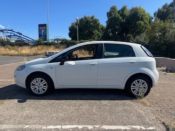Used Fiat Punto 2014 for sale - 79571382: Photo