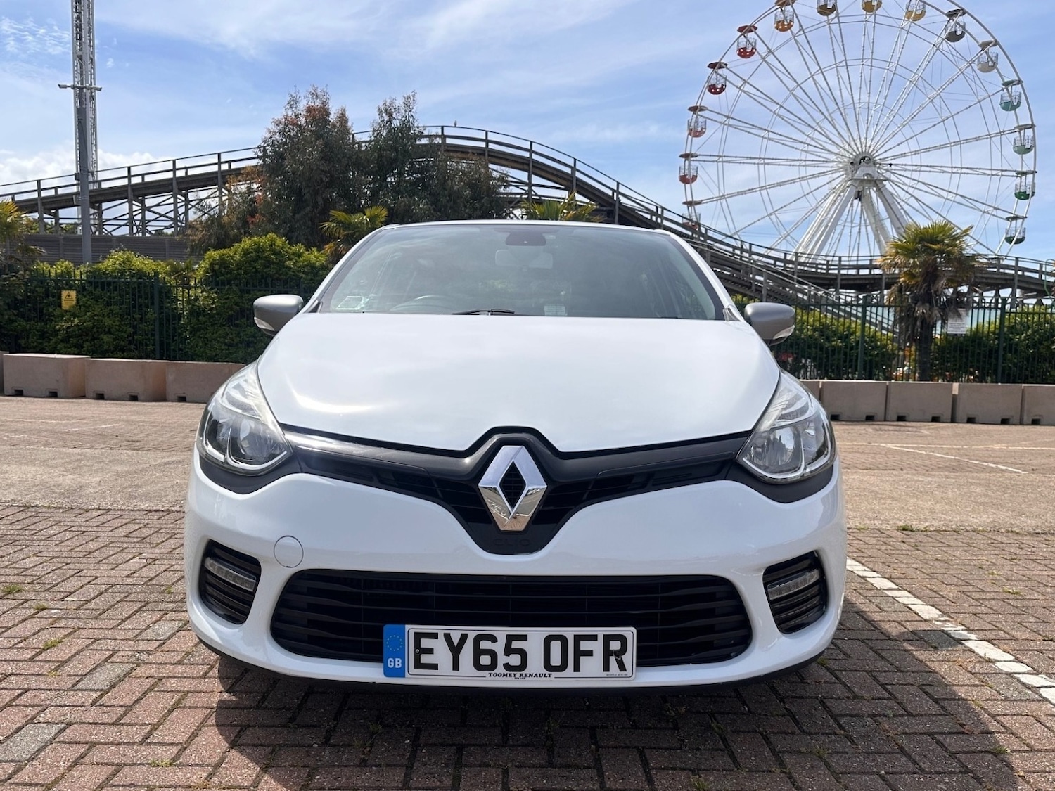 Used Renault Clio 2015 for sale - 77196490: Photo 2