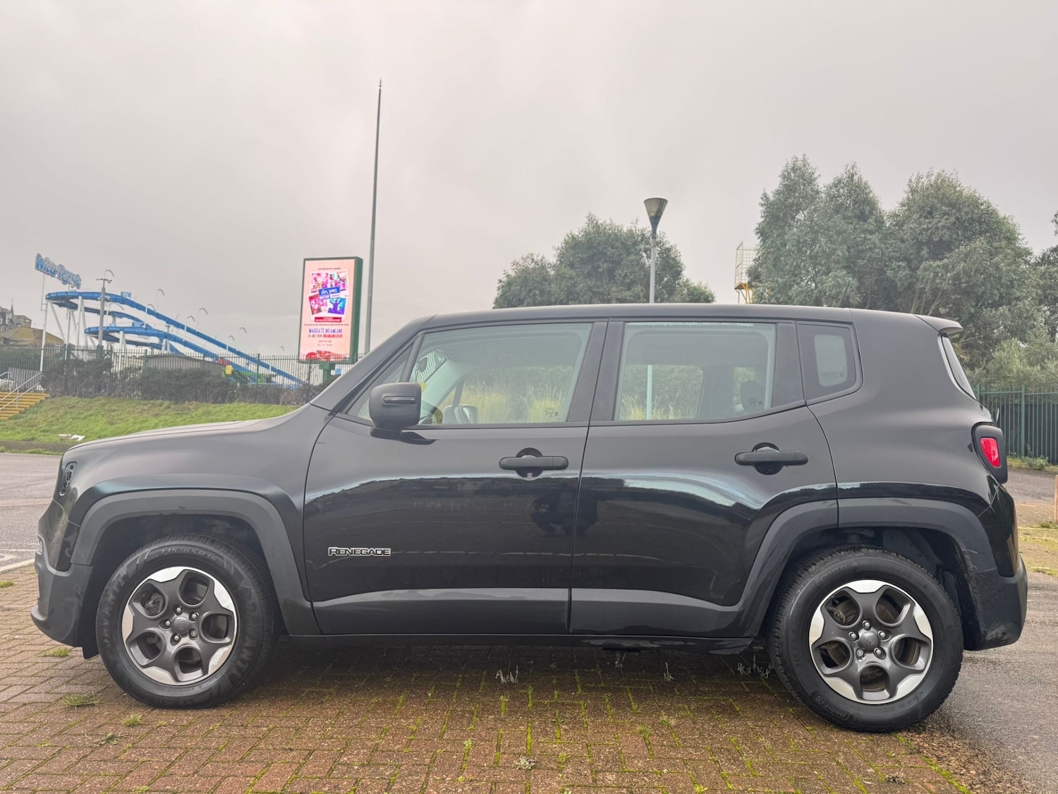 Used Jeep Renegade 2017 for sale - 76792837: Photo 4
