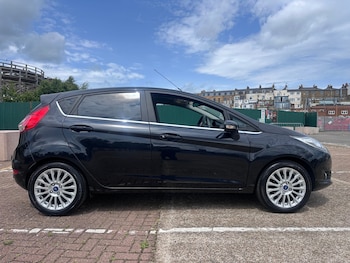 Used Ford Fiesta 2014 for sale - 75618284: Photo