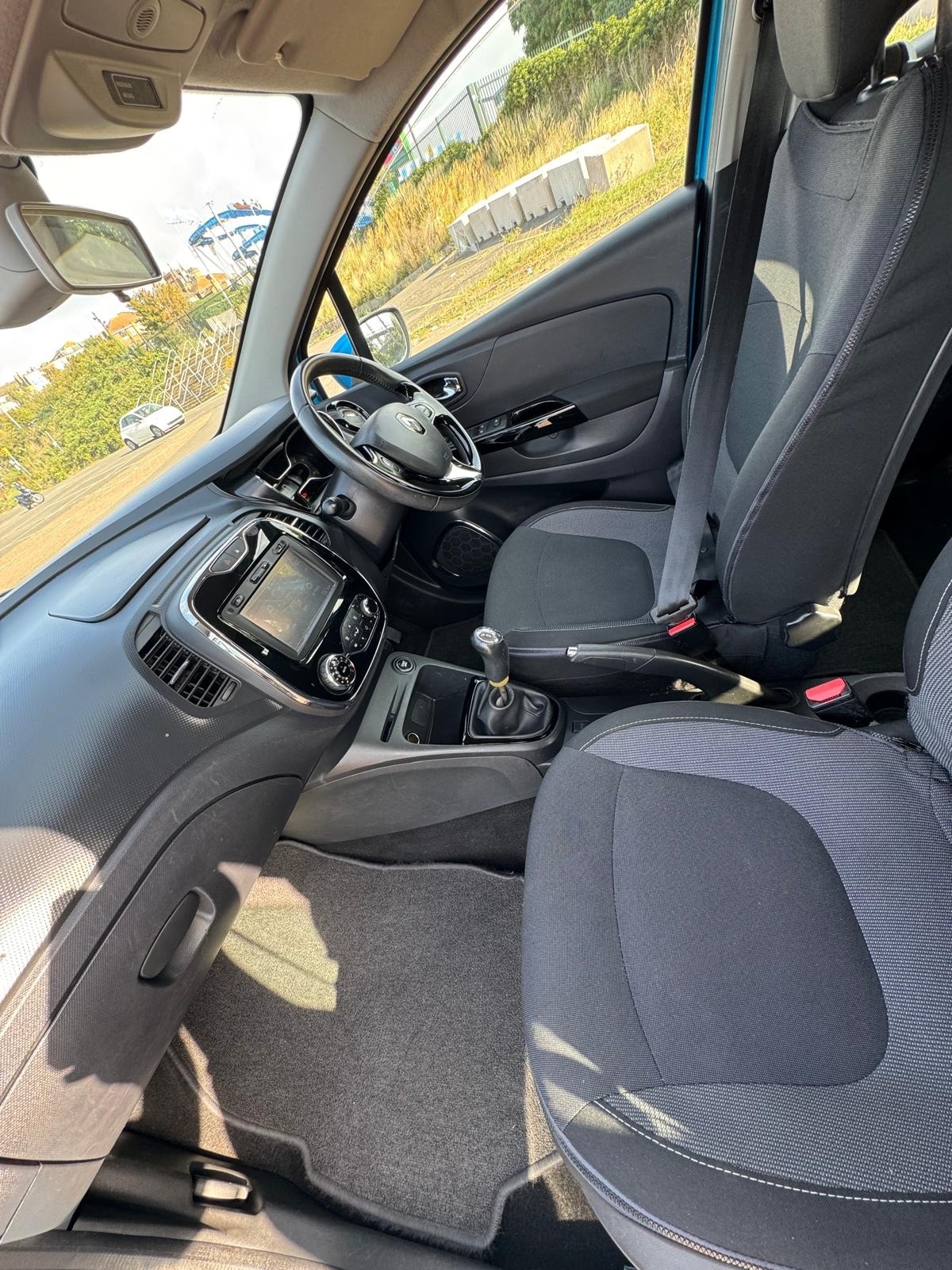 Used Renault Captur 2014 for sale - 77181633: Photo 9