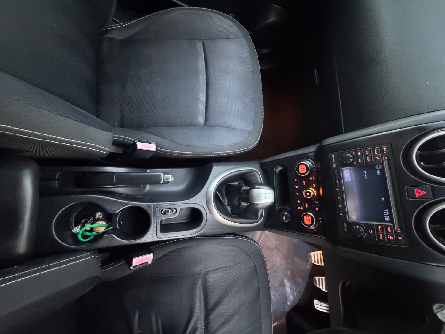 Used Nissan Qashqai 2010 for sale - 76541355: Photo 14