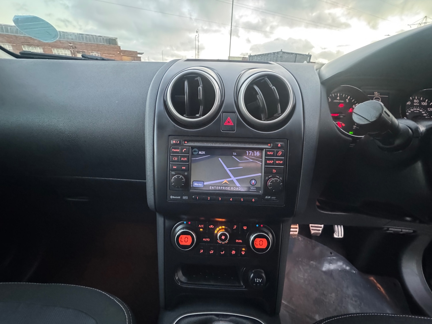 Used Nissan Qashqai 2010 for sale - 76541355: Photo 18