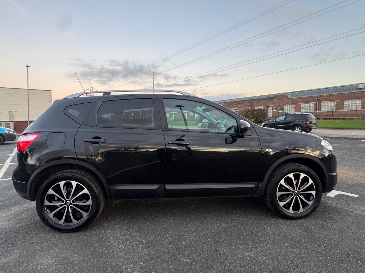 Used Nissan Qashqai 2010 for sale - 76541355: Photo 8