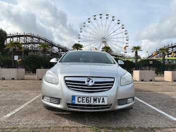 Used Vauxhall Insignia 2011 for sale - 76097174: Photo 2