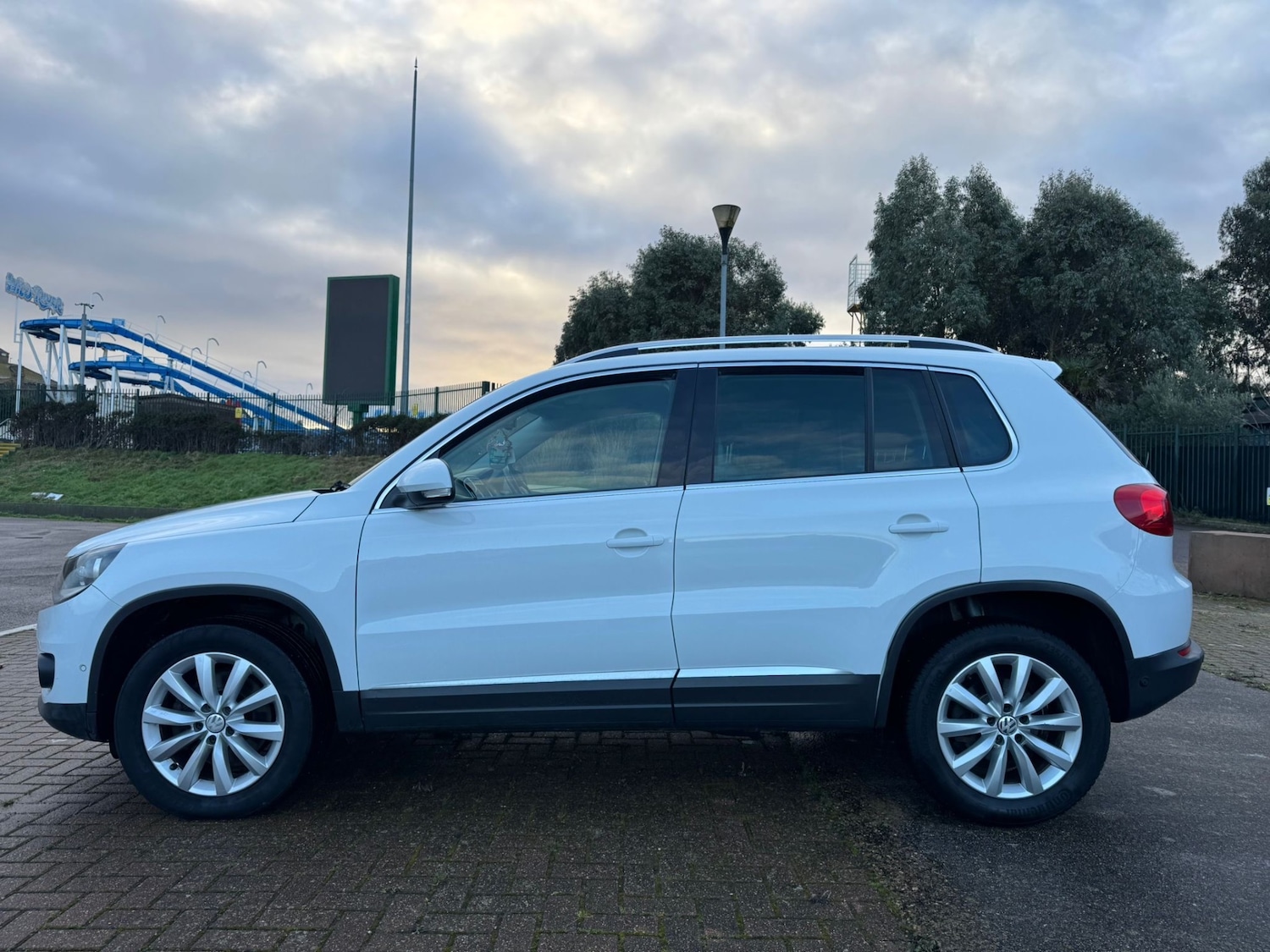 Used Volkswagen Tiguan 2014 for sale - 77138301: Photo 3