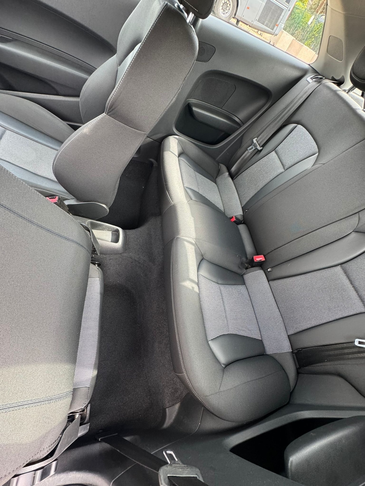Used Audi A1 2015 for sale - 76170377: Photo 8