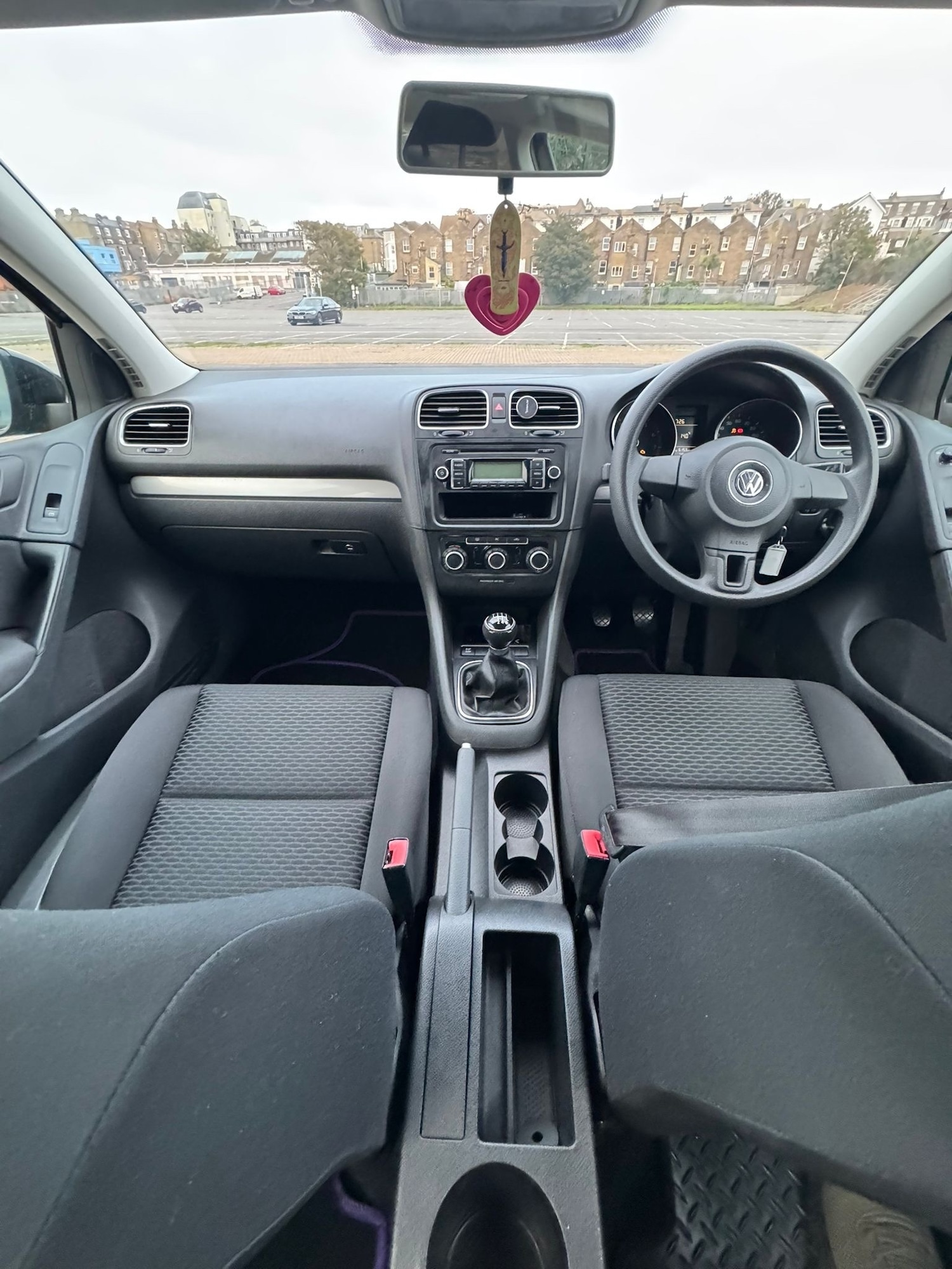 Used Volkswagen Golf 2010 for sale - 76921972: Photo 8