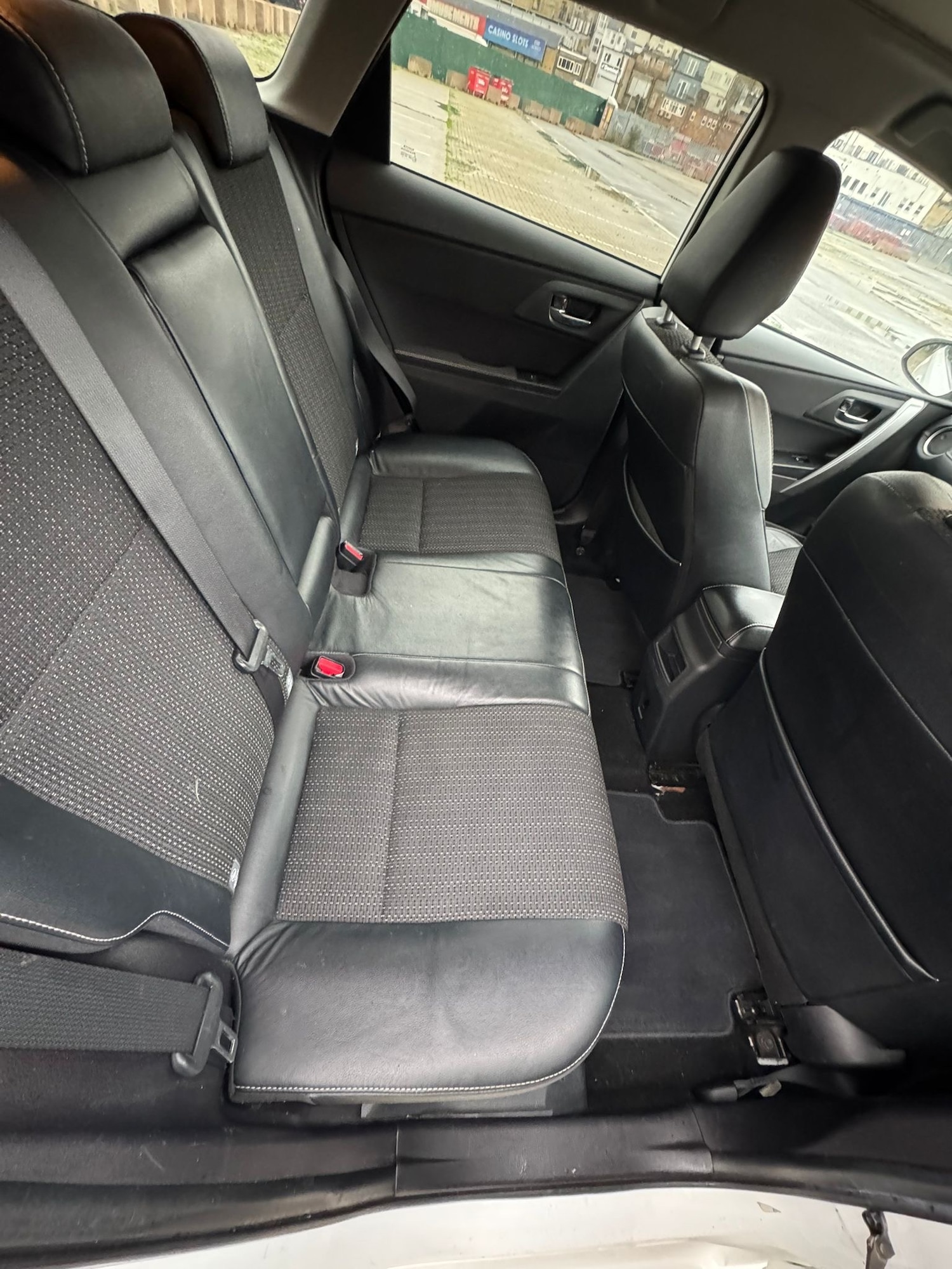 Used Toyota Auris 2014 for sale - 76611466: Photo 12