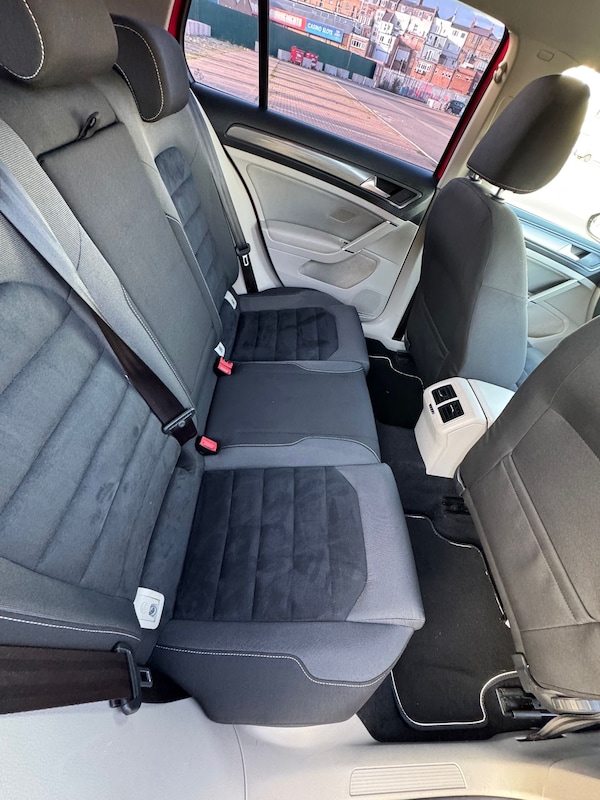 Used Volkswagen Golf 2013 for sale - 76344284: Photo 10