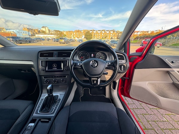 Used Volkswagen Golf 2013 for sale - 76344284: Photo 13