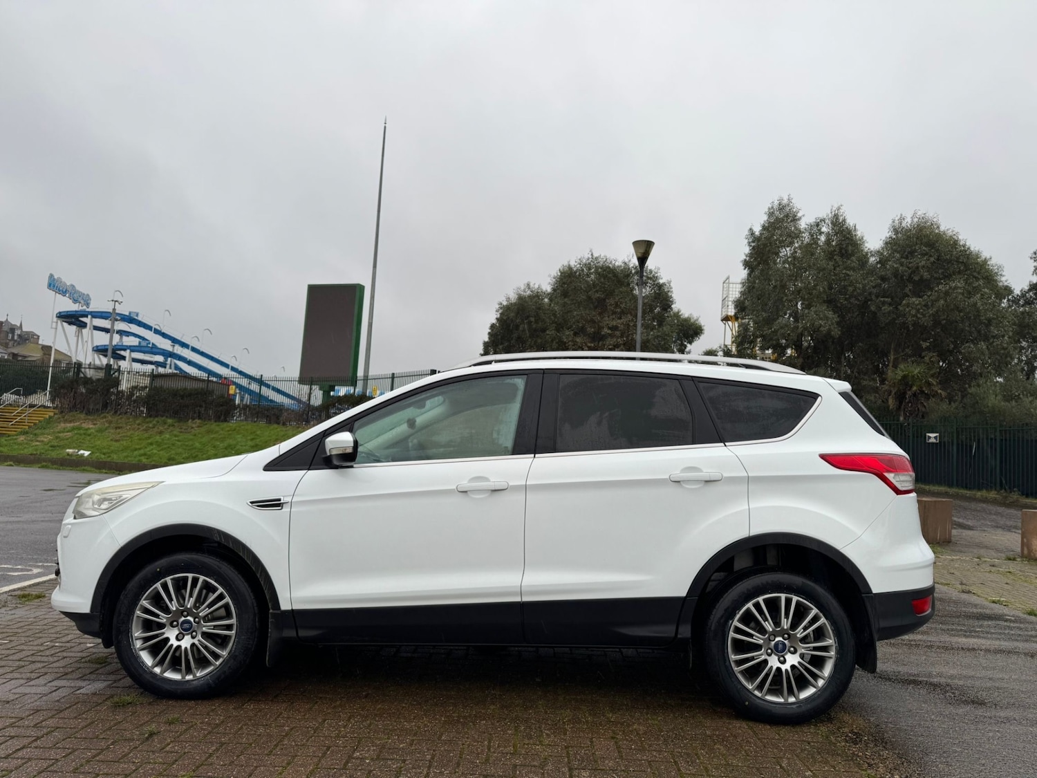 Used Ford Kuga 2014 for sale - 77381734: Photo 3