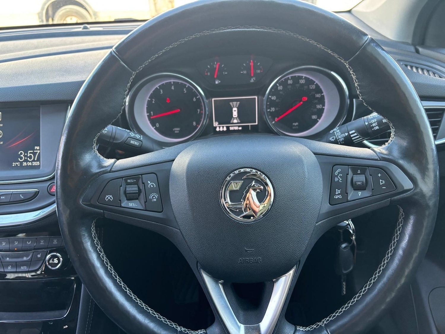 Used Vauxhall Astra 2017 for sale - 76172476: Photo 9