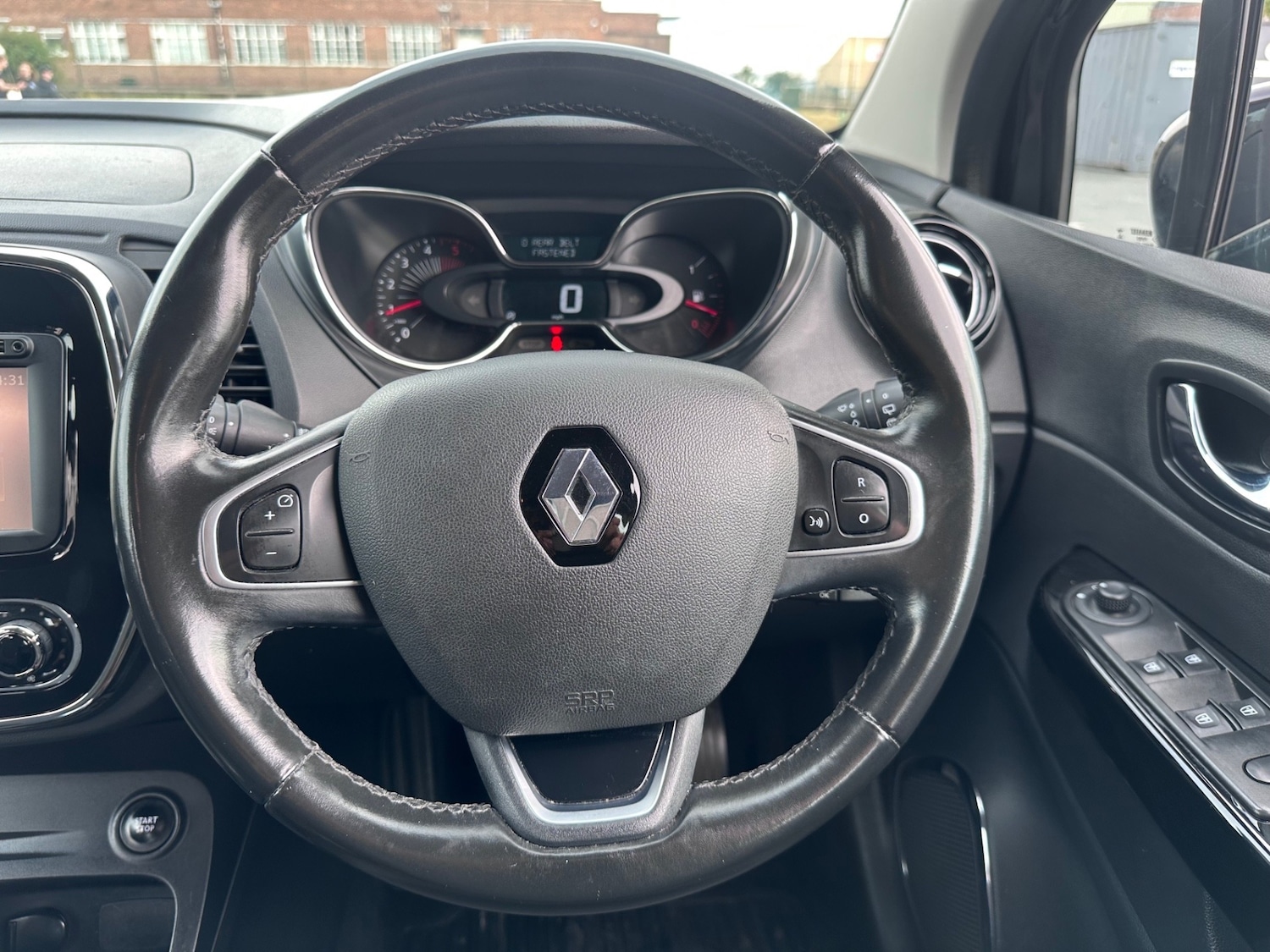 Used Renault Captur 2017 for sale - 76312289: Photo 13