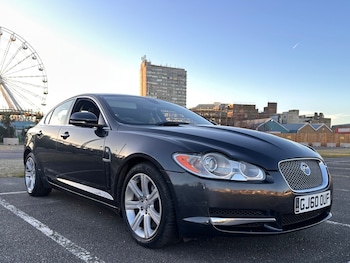 2010 (60) - 3.0d V6 Luxury 4dr Auto