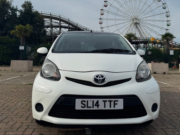 Used Toyota AYGO 2014 for sale - 76255506: Photo 2