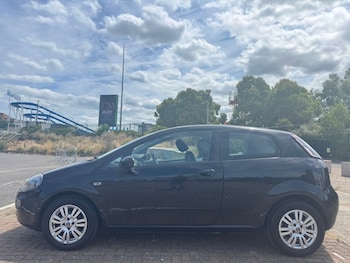 Used Fiat Punto 2014 for sale - 75355789: Photo