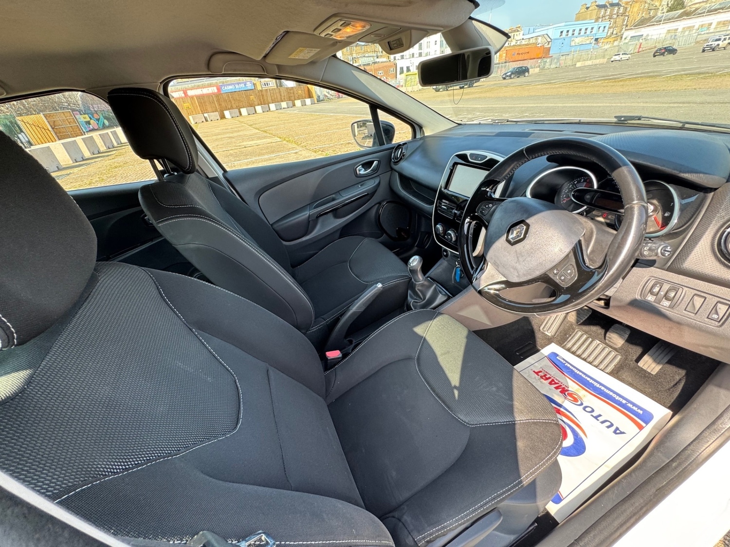 Used Renault Clio 2016 for sale - 76589200: Photo 11