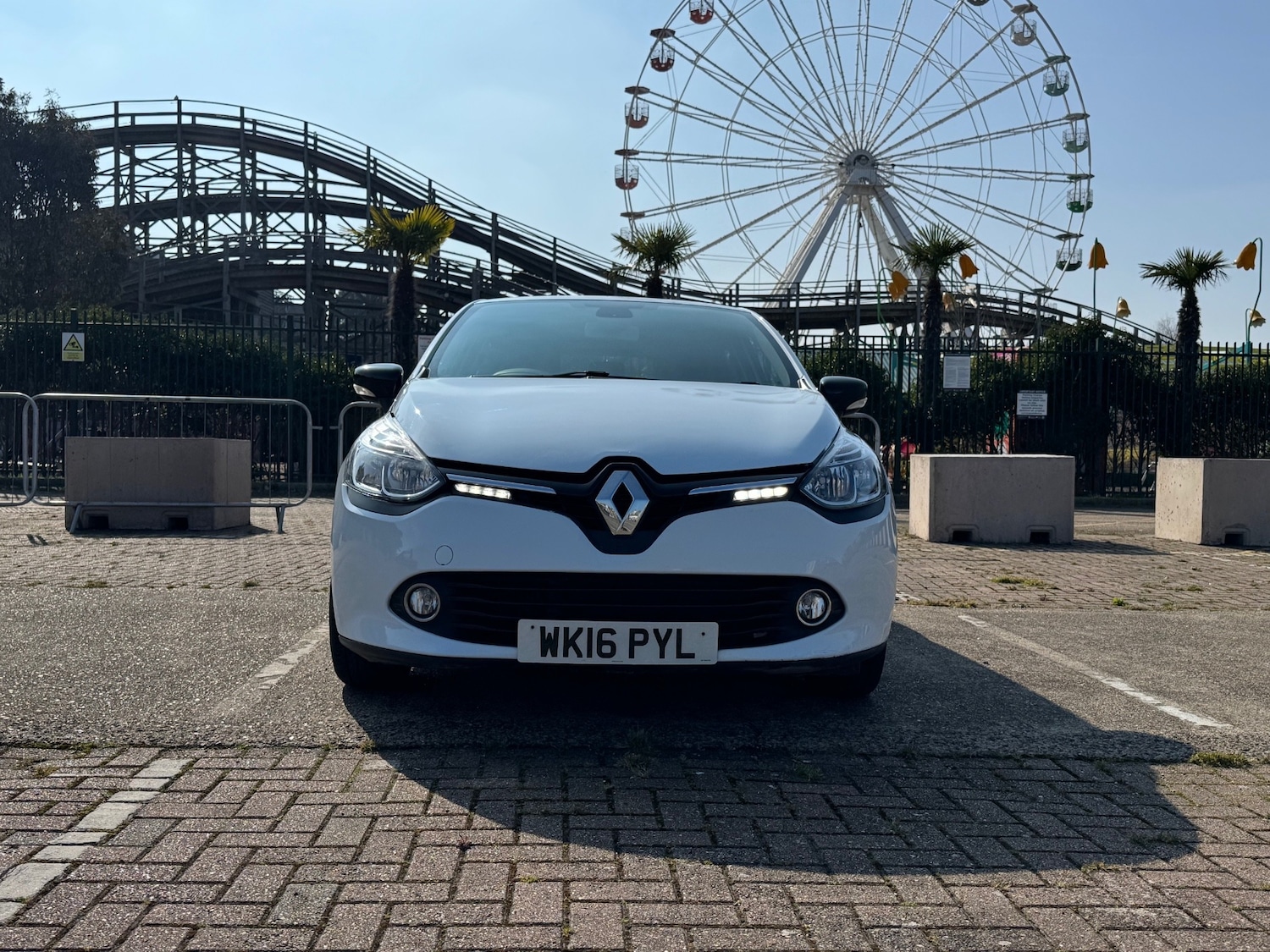 Used Renault Clio 2016 for sale - 76589200: Photo 2