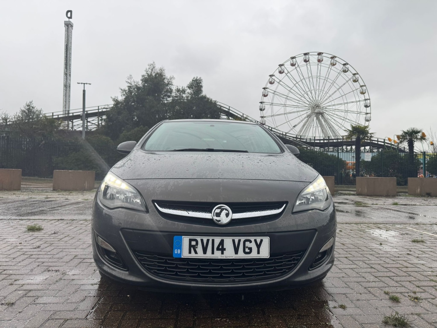 Used Vauxhall Astra 2014 for sale - 77545948: Photo 2