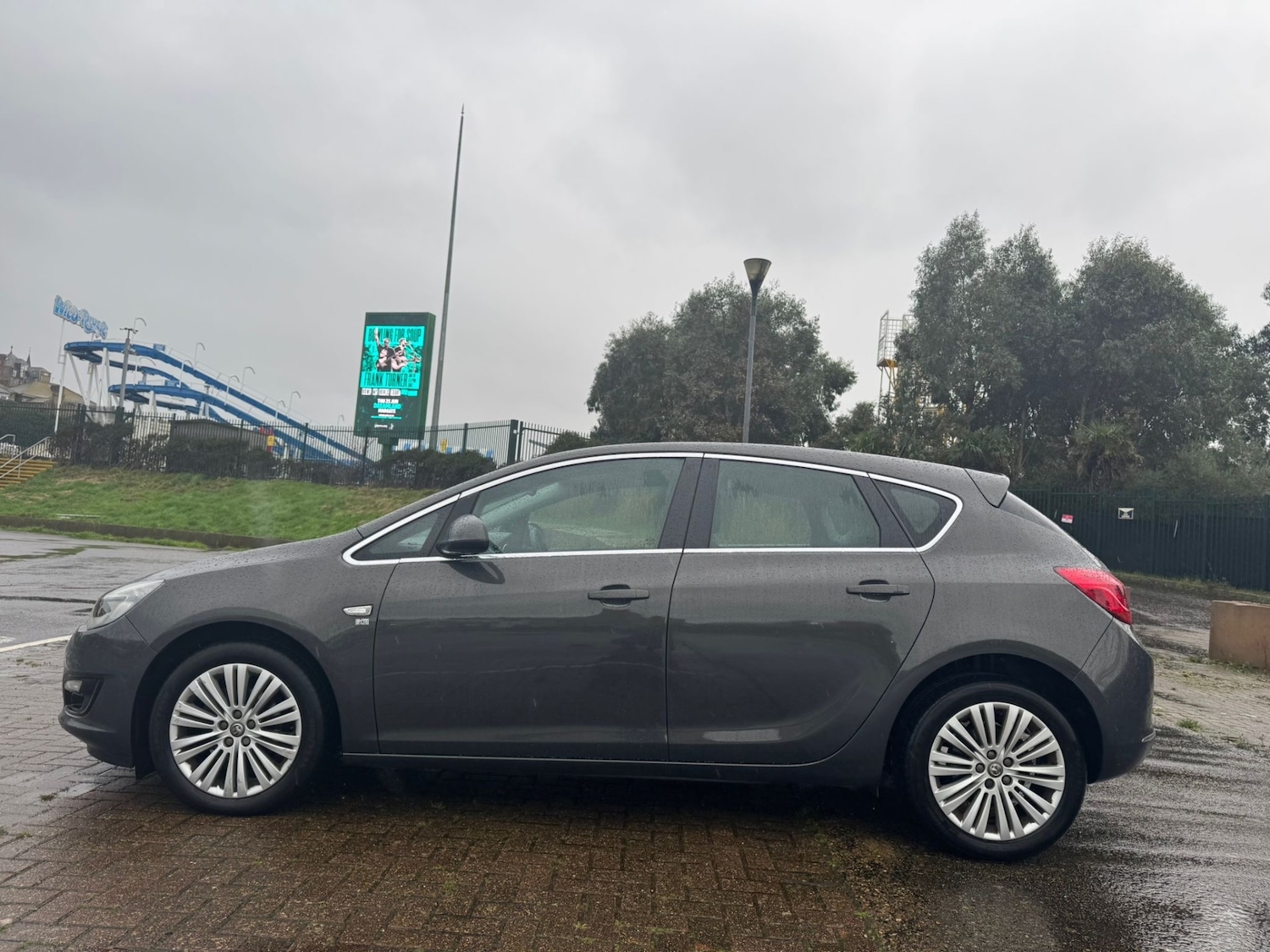 Used Vauxhall Astra 2014 for sale - 77545948: Photo 3