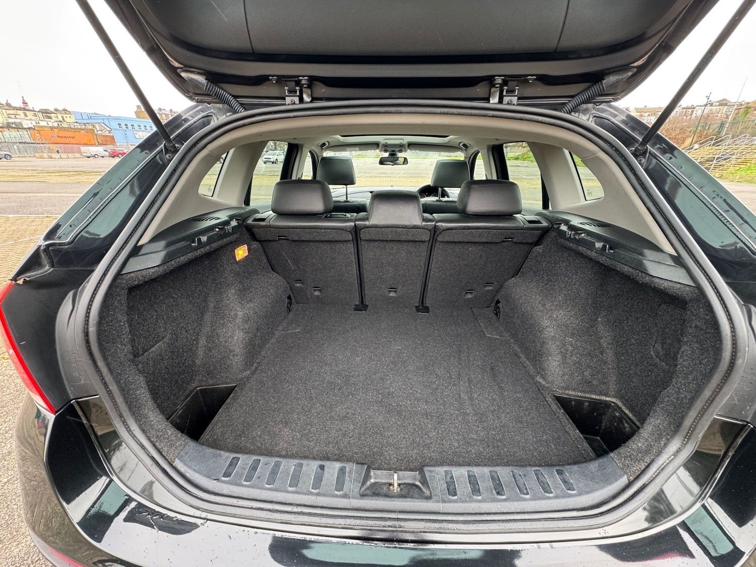 Used BMW X1 2011 for sale - 77568450: Photo 6