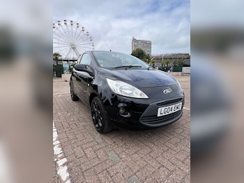 2016 (04) - 1.2 Zetec Black Edition 3dr