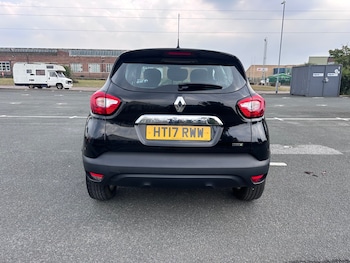 Used Renault Captur 2017 for sale - 75675362: Photo
