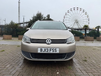 Used Volkswagen Touran 2013 for sale - 77461094: Photo