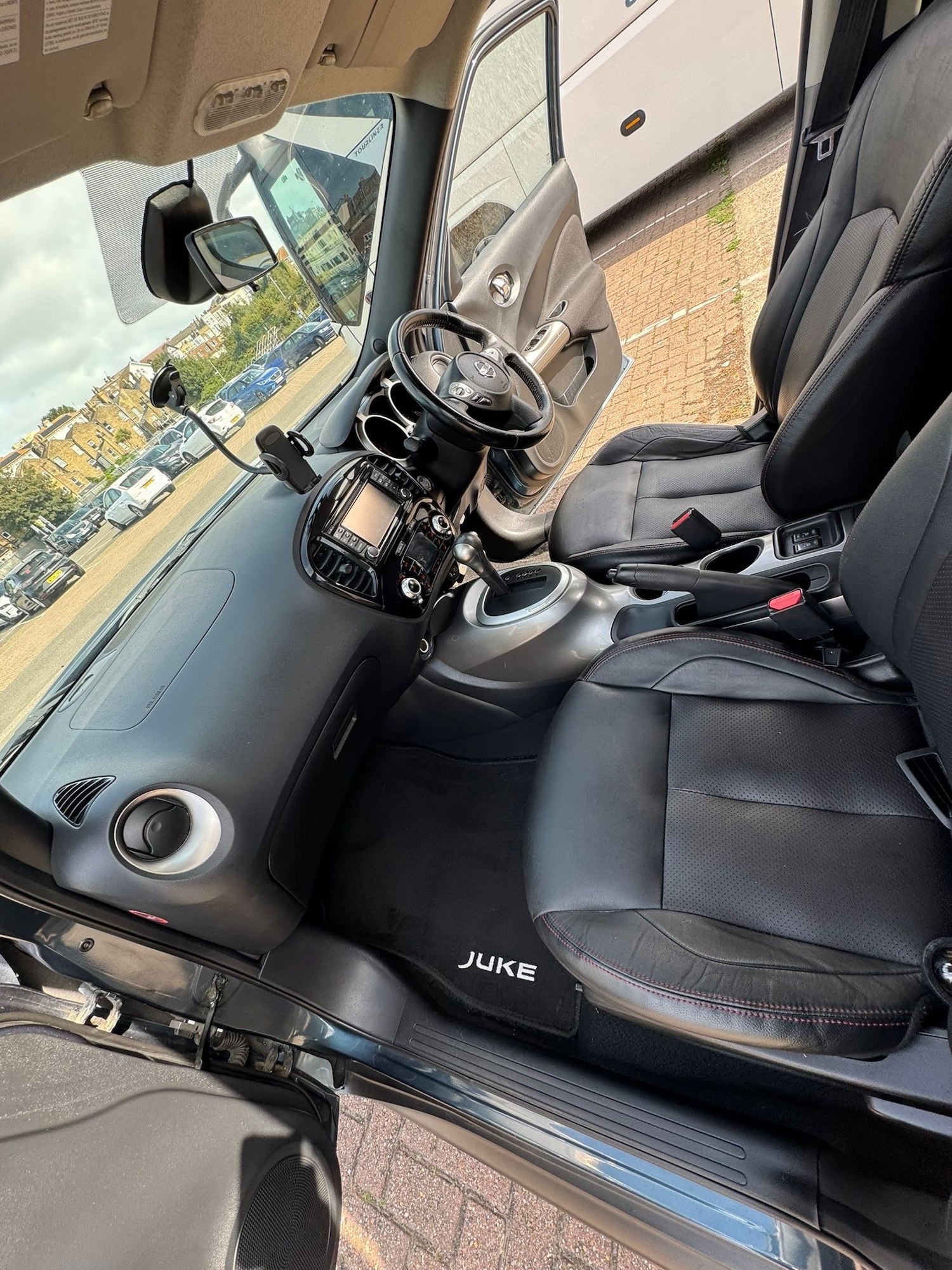 Used Nissan Juke 2013 for sale - 76161161: Photo 10