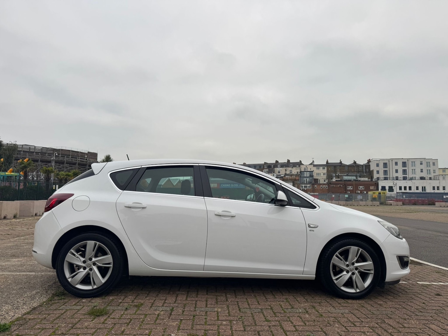 Used Vauxhall Astra 2014 for sale - 76242624: Photo 4