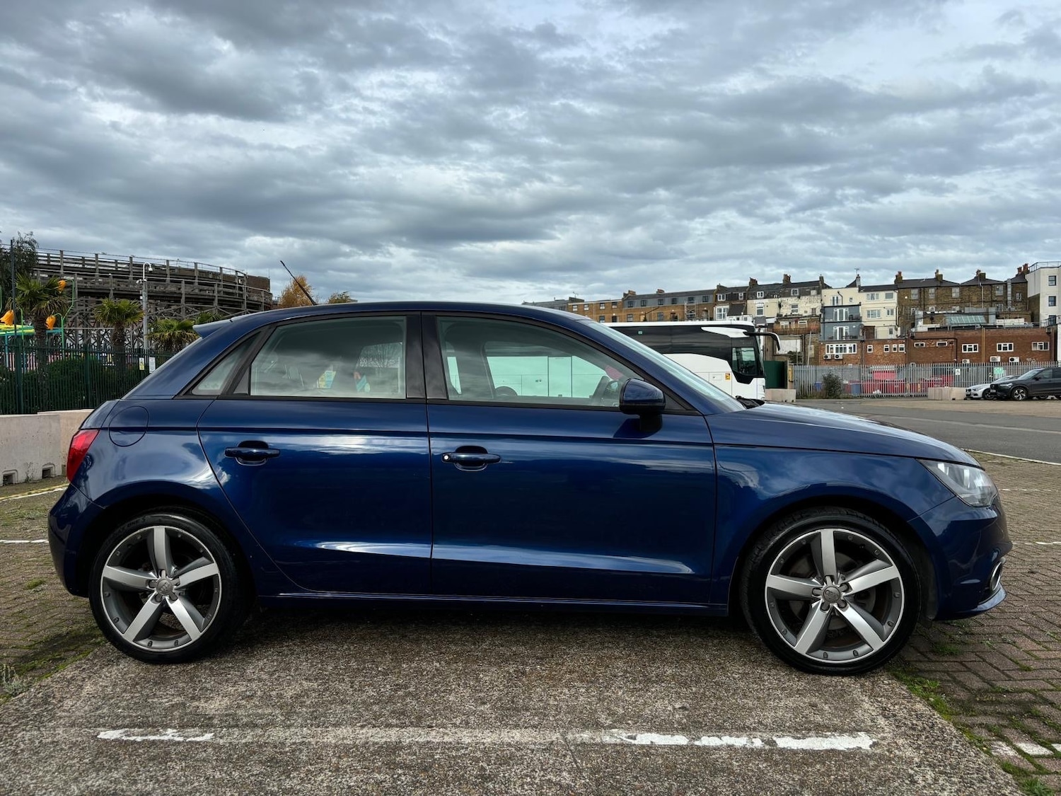 Used Audi A1 2012 for sale - 76948778: Photo 4