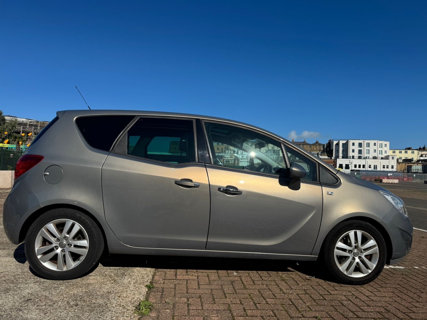Used Vauxhall Meriva 2011 for sale - 76603306: Photo 3