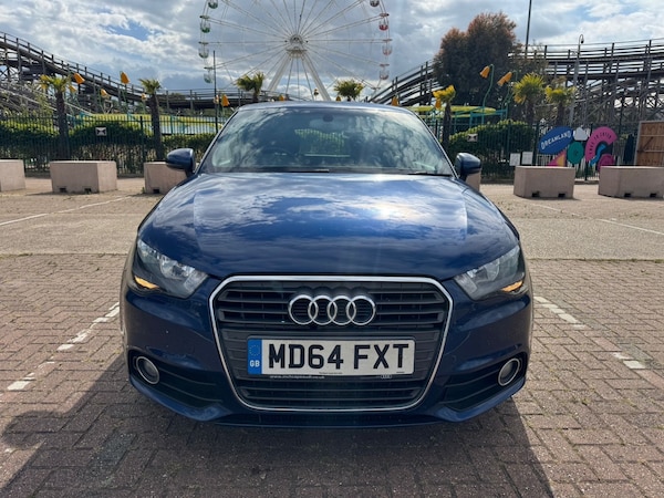Used Audi A1 2015 for sale - 76255533: Photo 2