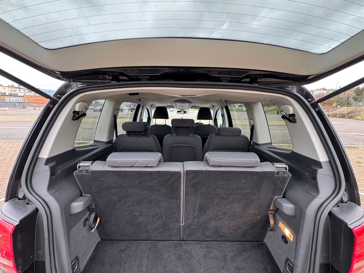 Used Volkswagen Touran 2022 for sale - 76664610: Photo 12