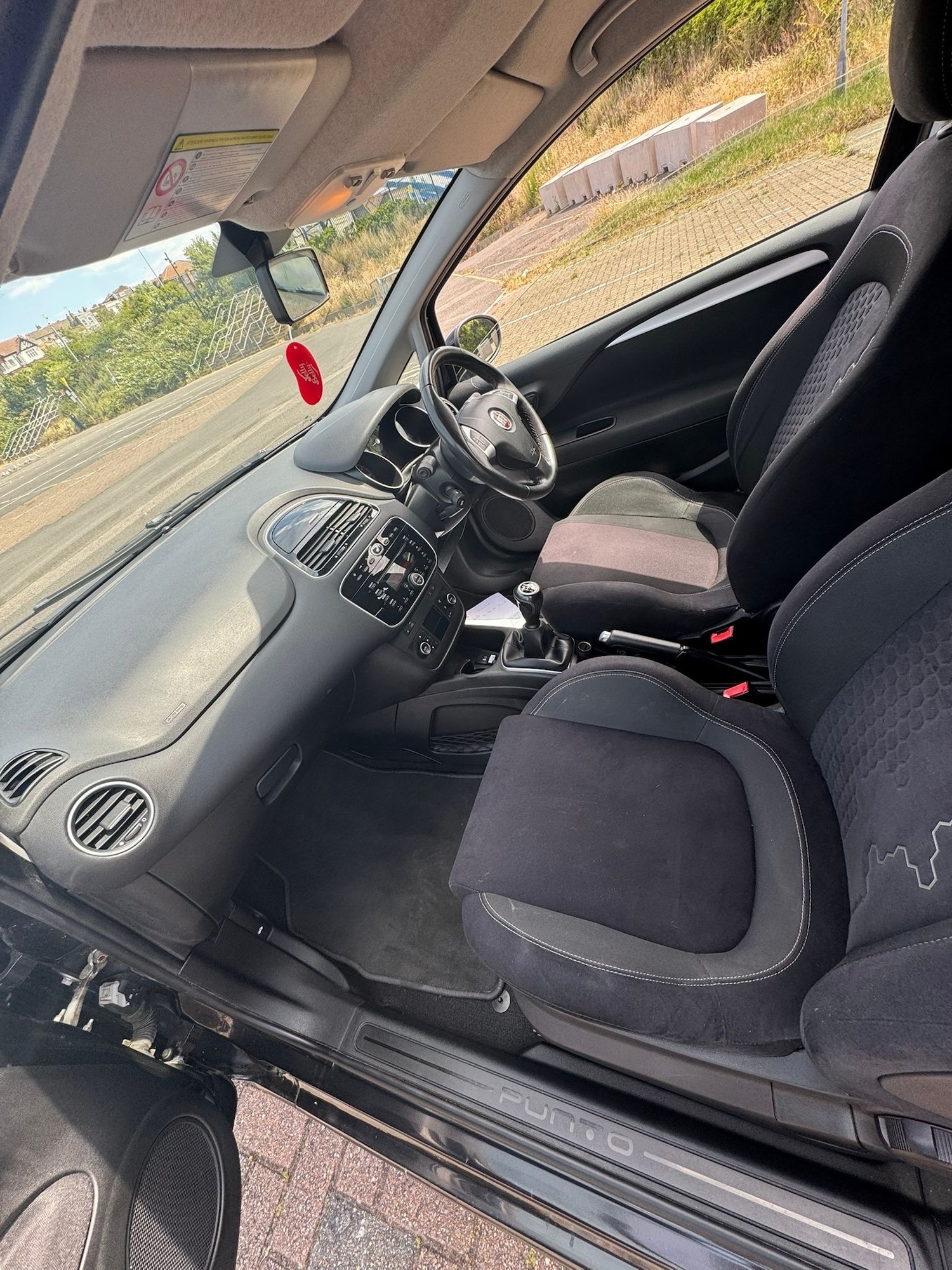 Used Fiat Punto 2014 for sale - 77311515: Photo 9