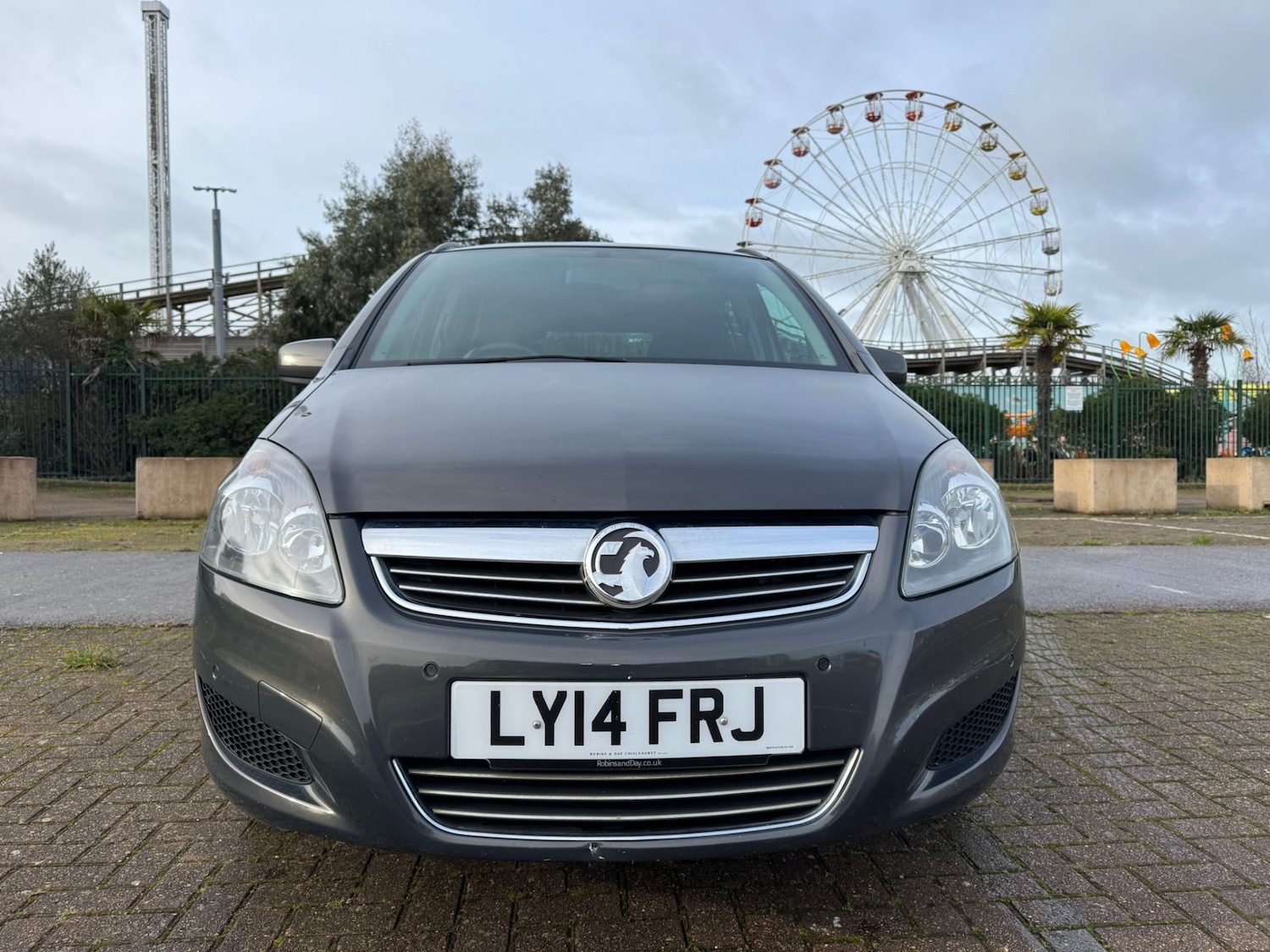 Used Vauxhall Zafira 2014 for sale - 77629128: Photo 2