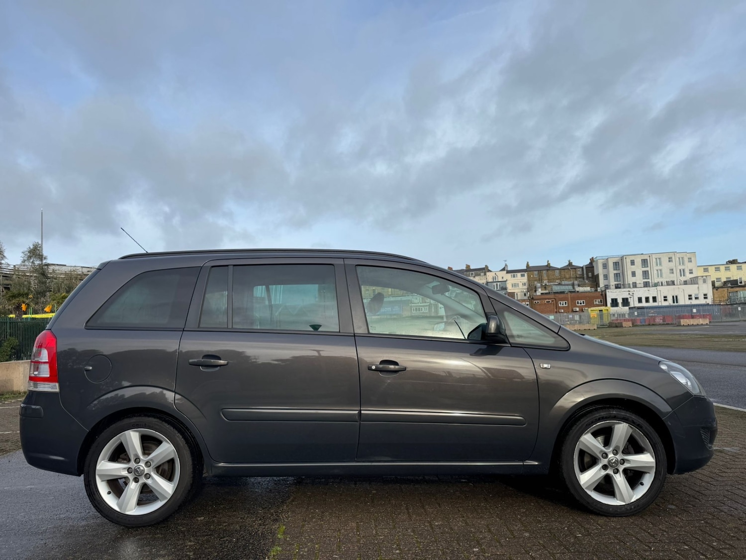 Used Vauxhall Zafira 2014 for sale - 77629128: Photo 3