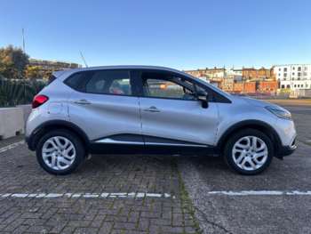 Used Renault Captur 2017 for sale - 74816457: Photo