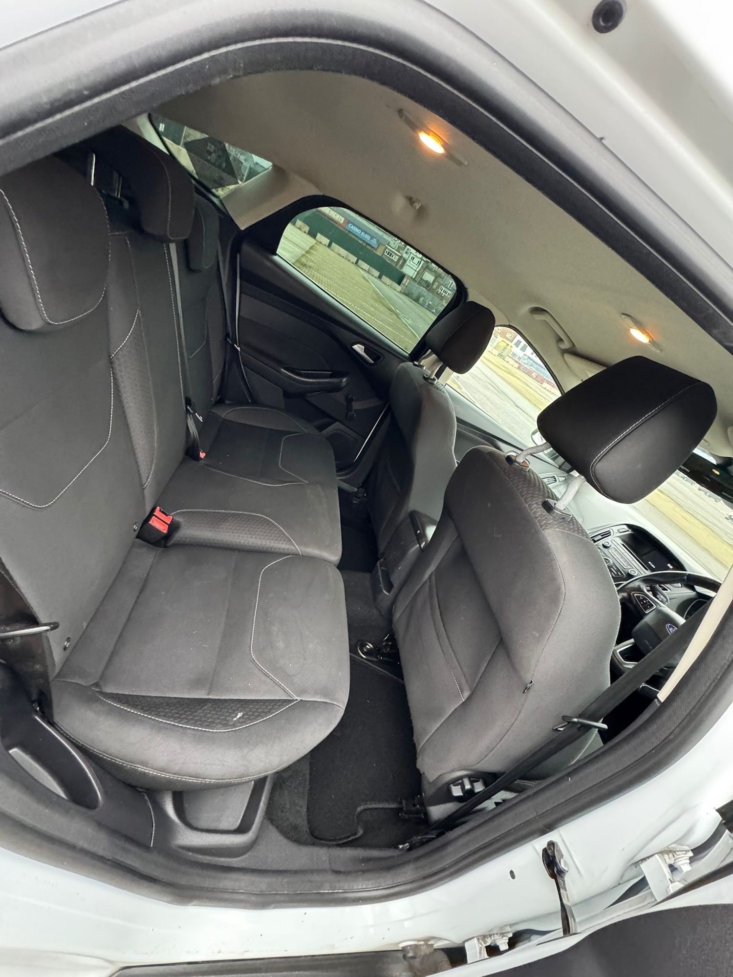 Used Ford Focus 2015 for sale - 77324561: Photo 10