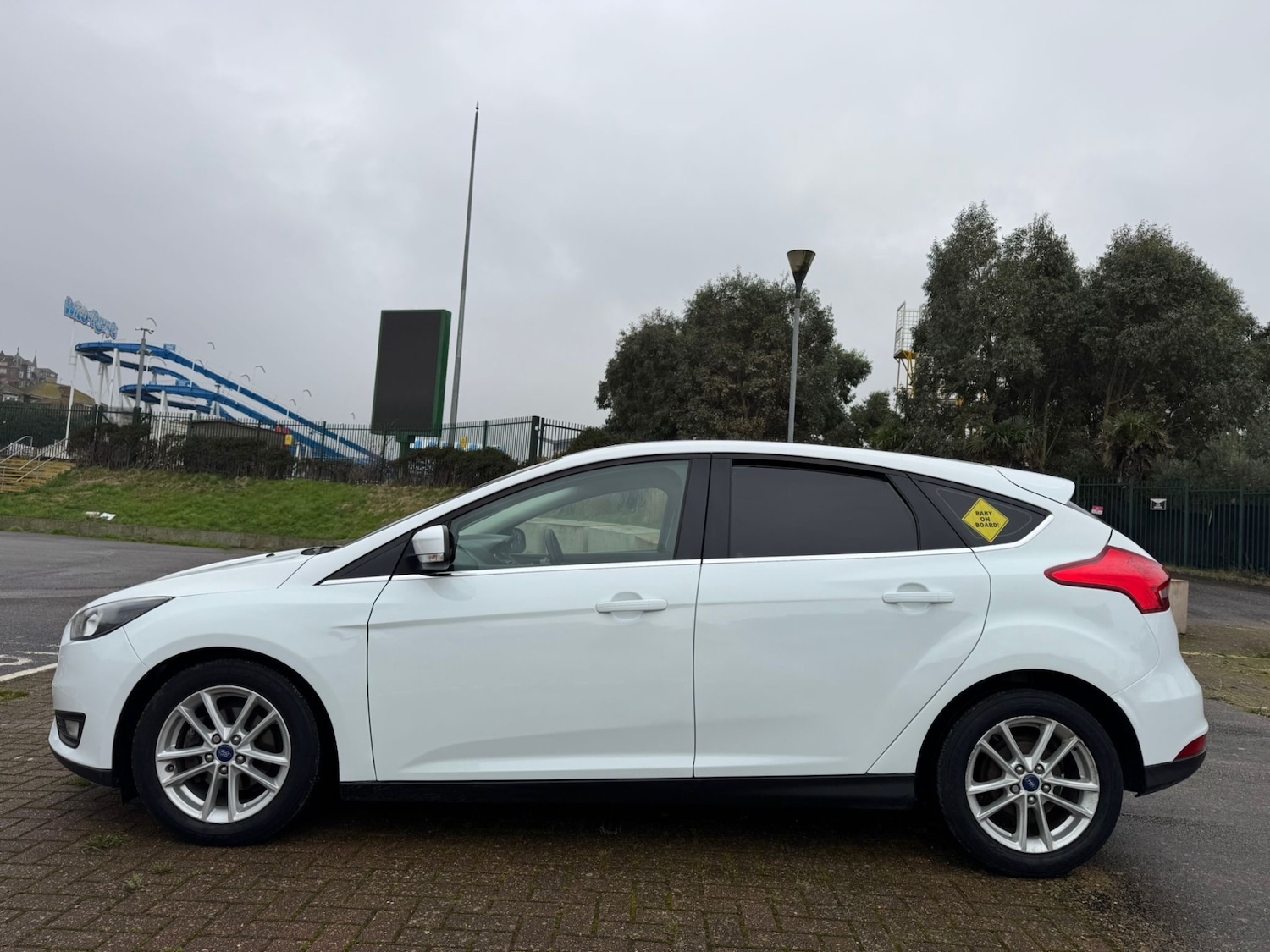 Used Ford Focus 2015 for sale - 77324561: Photo 3