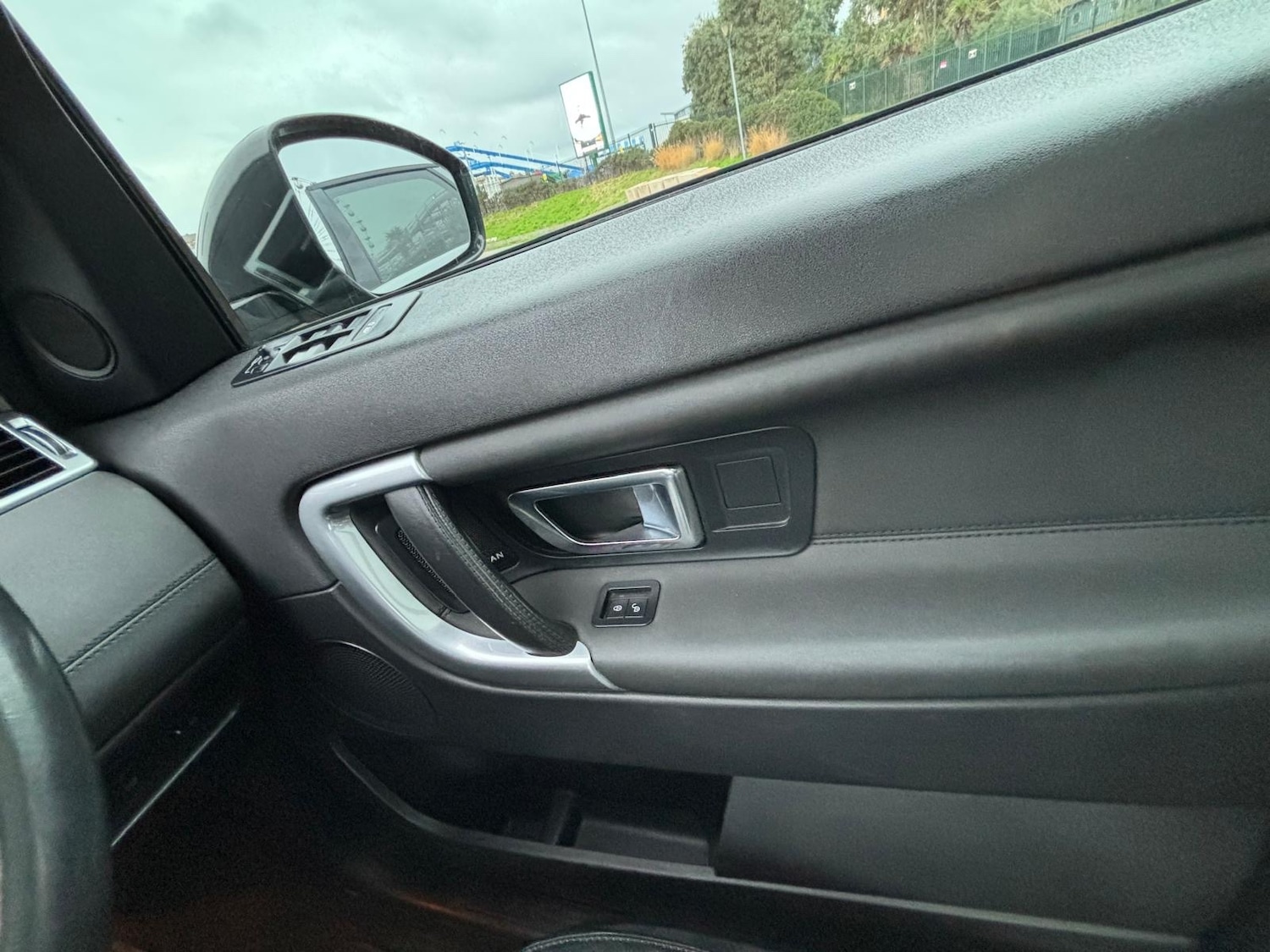 Used Land Rover Discovery Sport 2018 for sale - 77012121: Photo 11