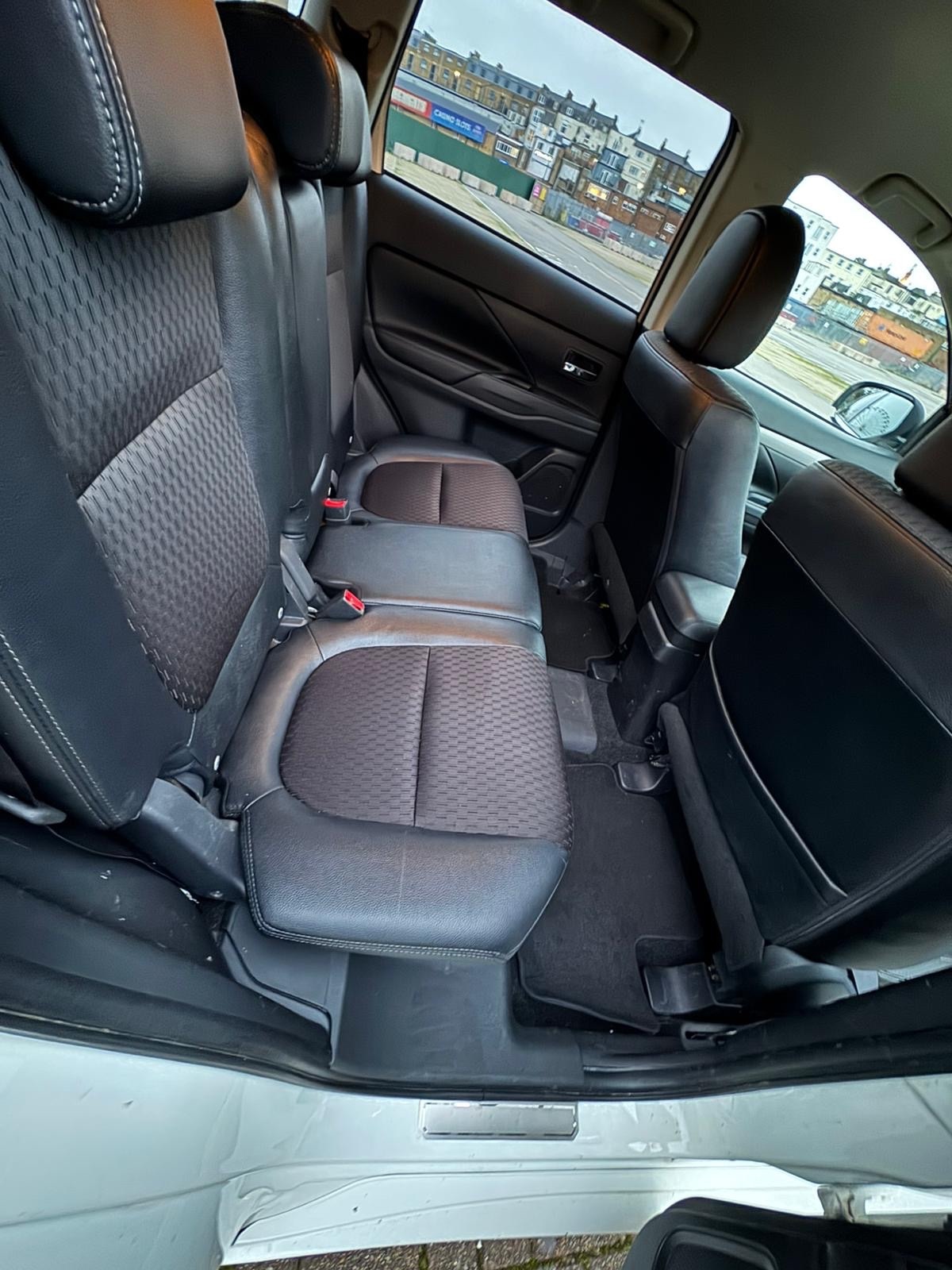 Used Mitsubishi Outlander 2015 for sale - 77493542: Photo 11