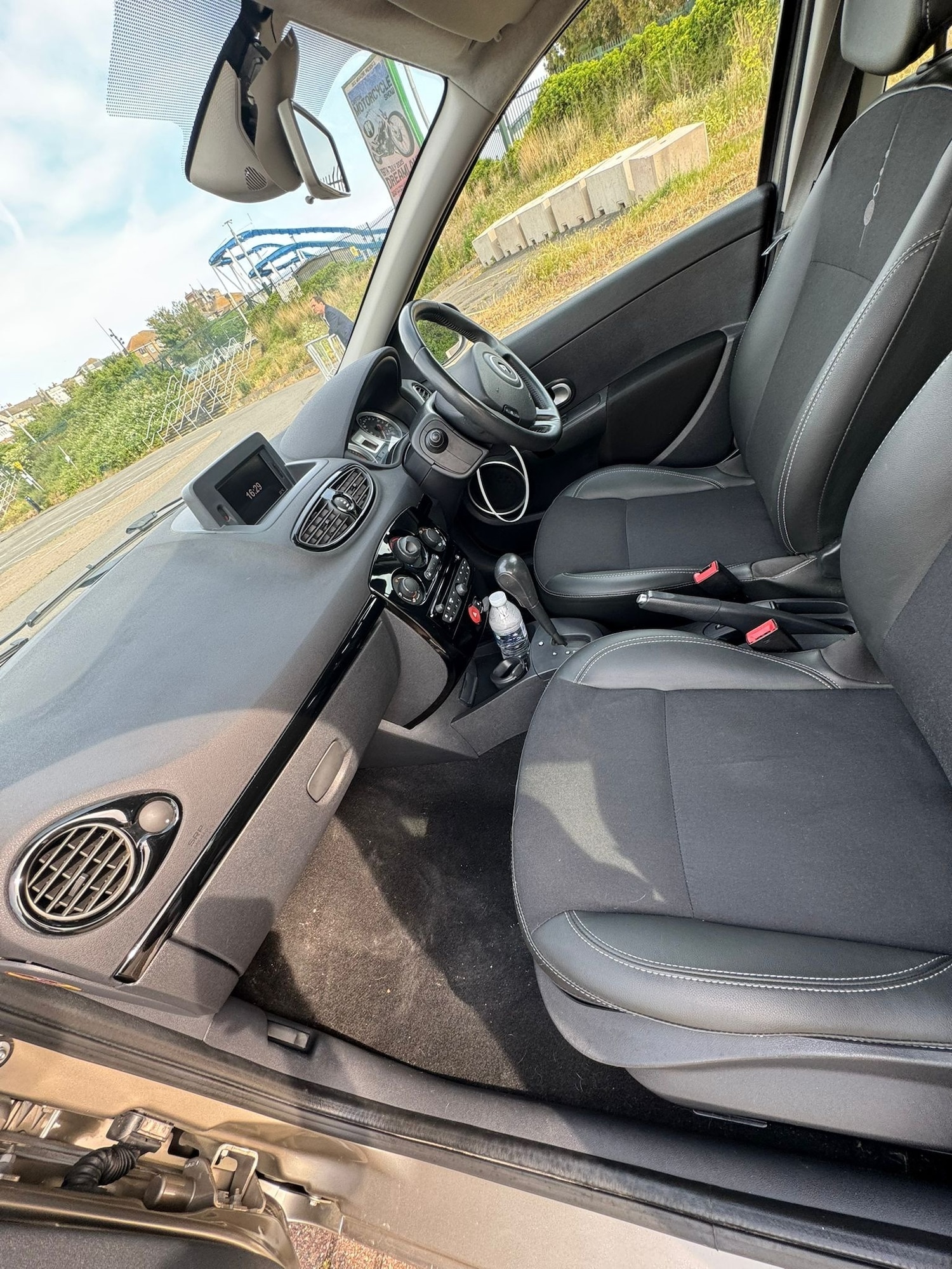 Used Renault Clio 2012 for sale - 76603726: Photo 4