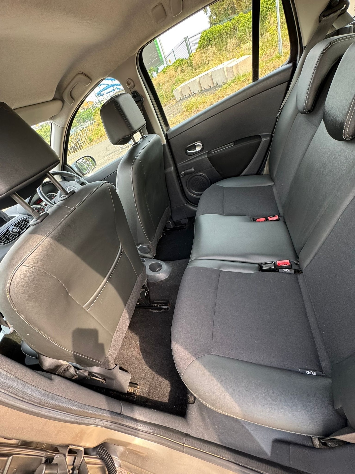 Used Renault Clio 2012 for sale - 76603726: Photo 5