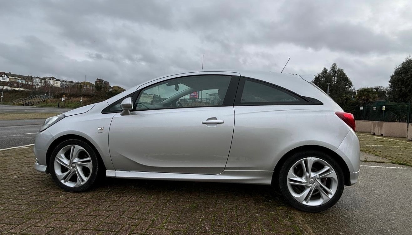 Used Vauxhall Corsa 2016 for sale - 77114410: Photo 3