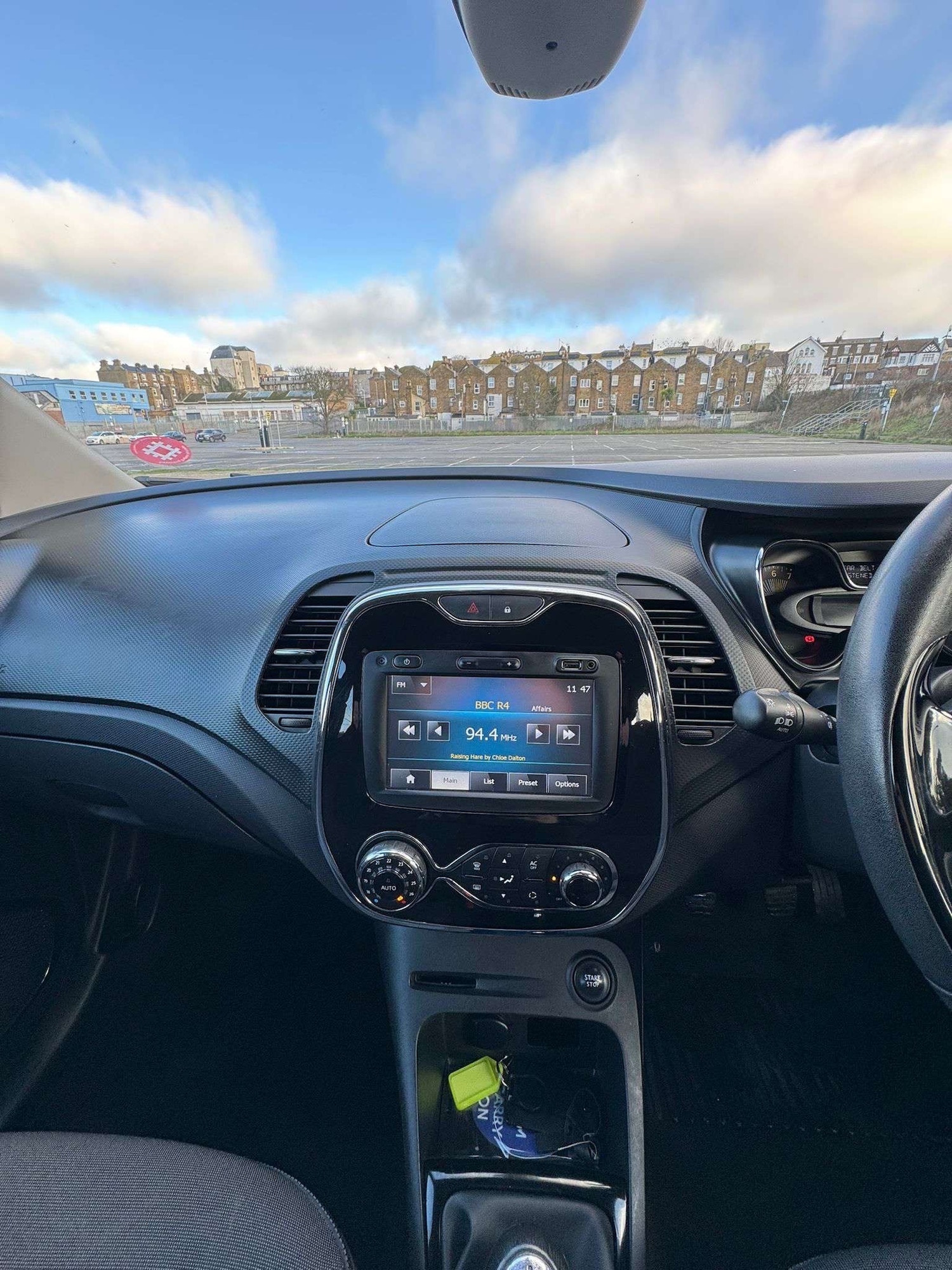 Used Renault Captur 2015 for sale - 76580592: Photo 8