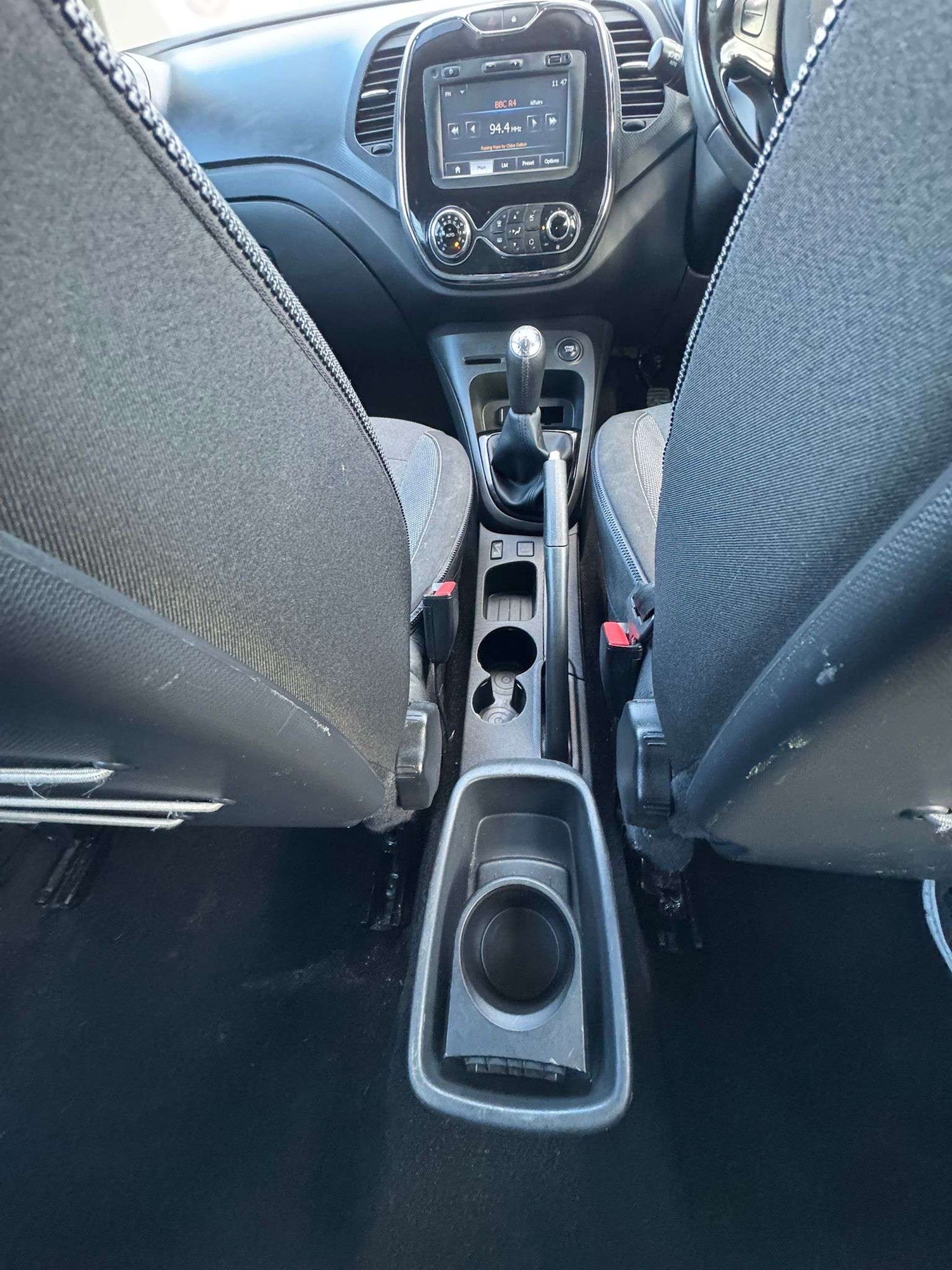 Used Renault Captur 2015 for sale - 76580592: Photo 9