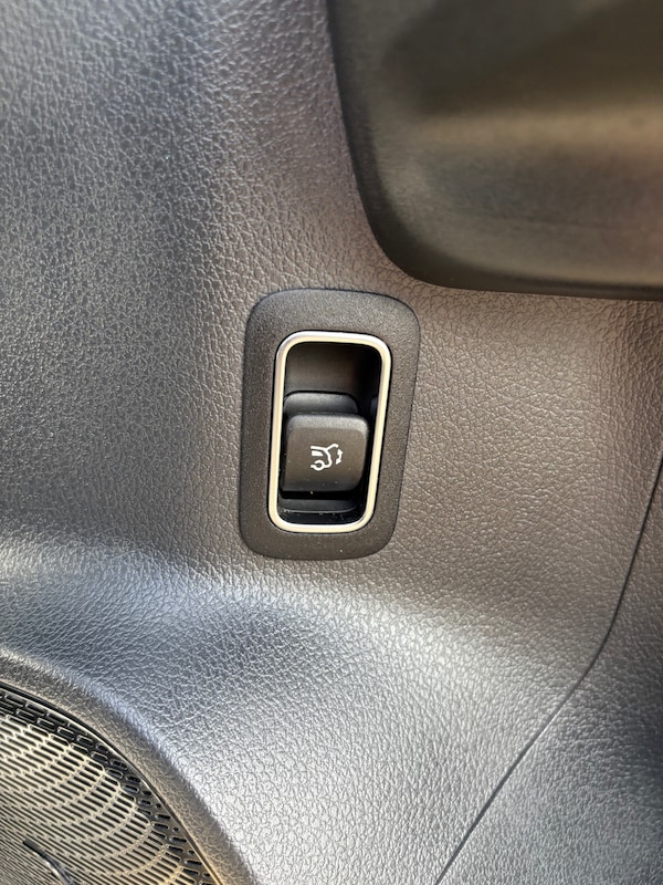 Used Mercedes-Benz EQB 2022 for sale - 76316494: Photo 28